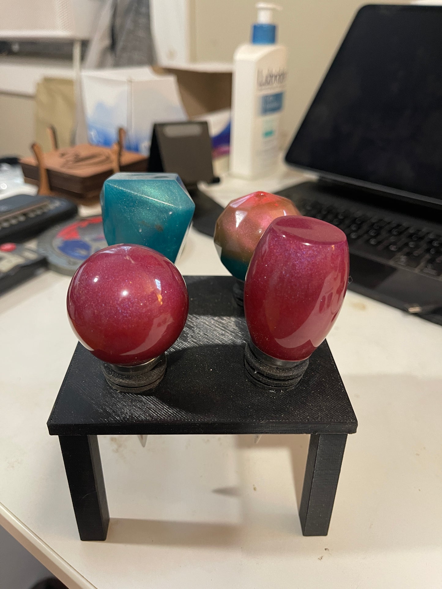 Resin and stainless bottle stoppers