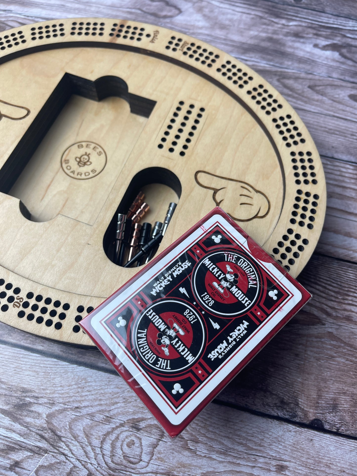 The Mice cribbage board