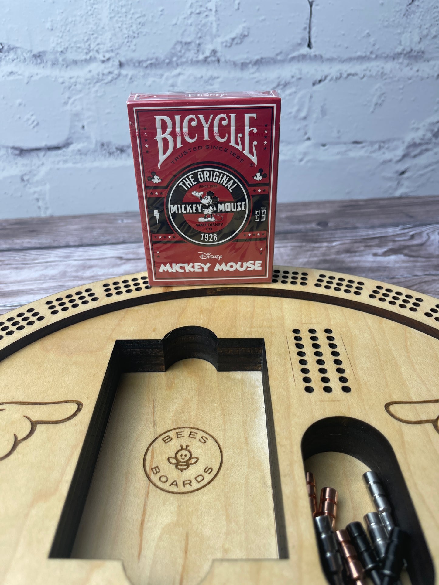 The Mice cribbage board