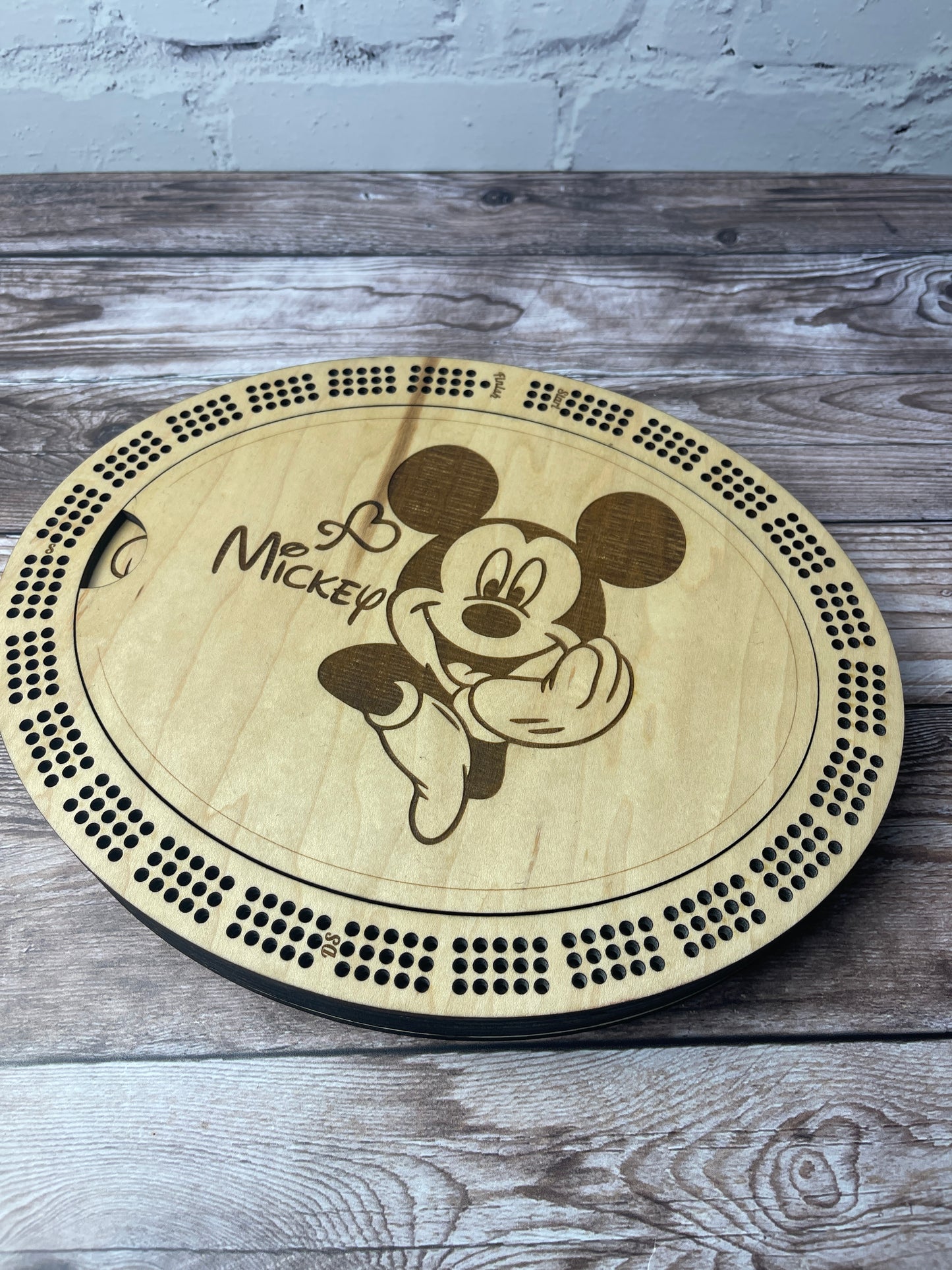 The Mice cribbage board