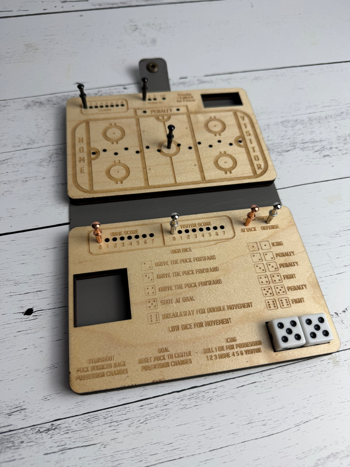 Dice Hockey – Maple Folding Dice Game
