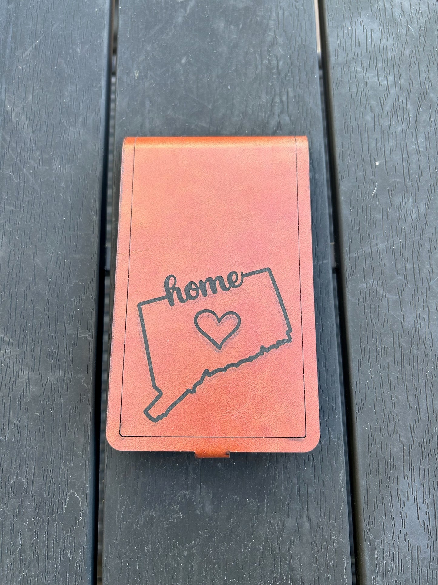 Folding Cribbage Board - Connecticut "Home" Travel Cribbage Board – Vintage Brown Leatherette