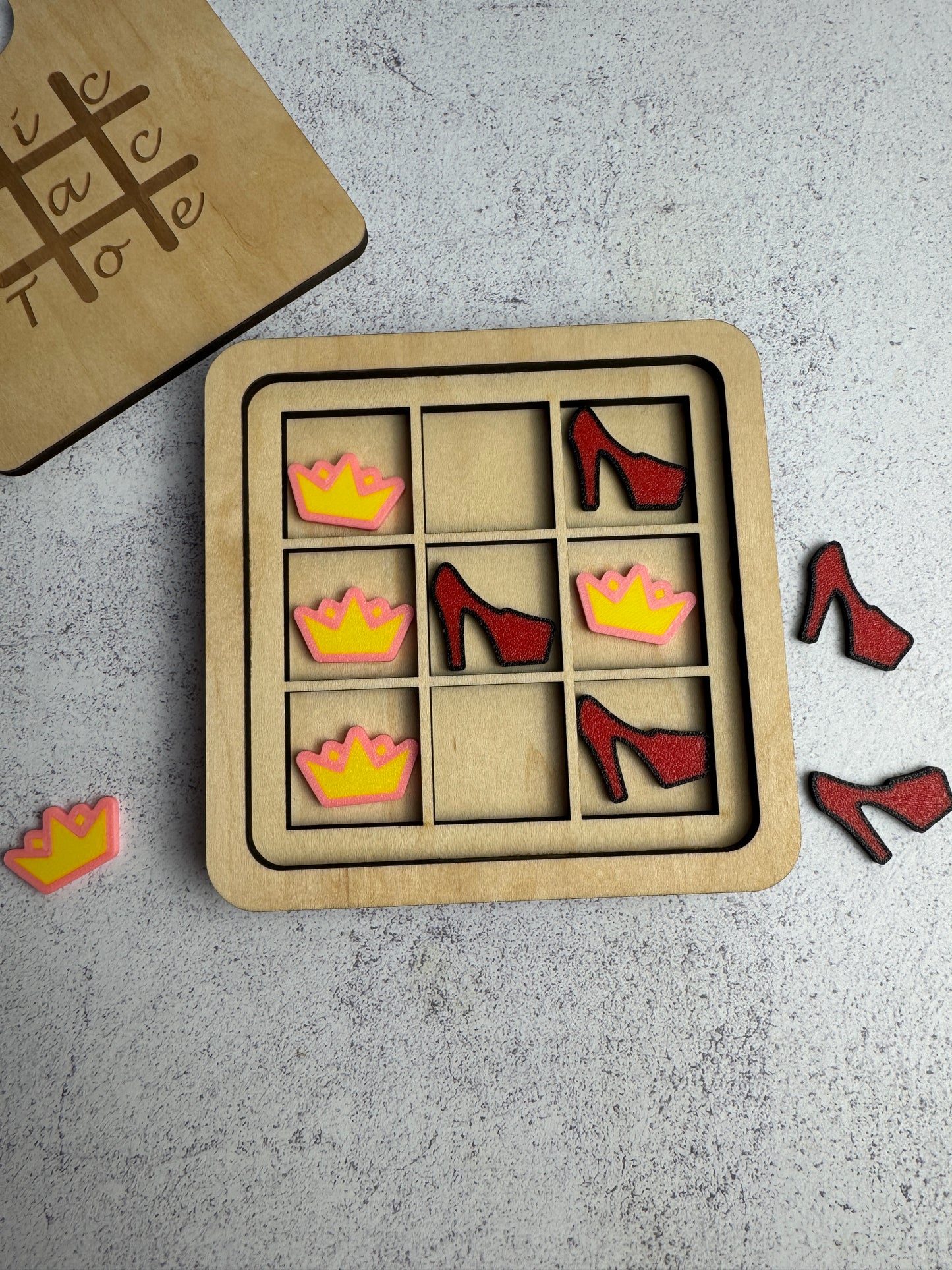 Tic Tac Toe travel game