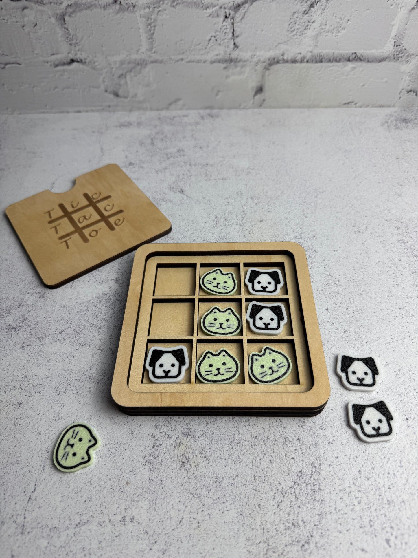 Tic Tac Toe travel game